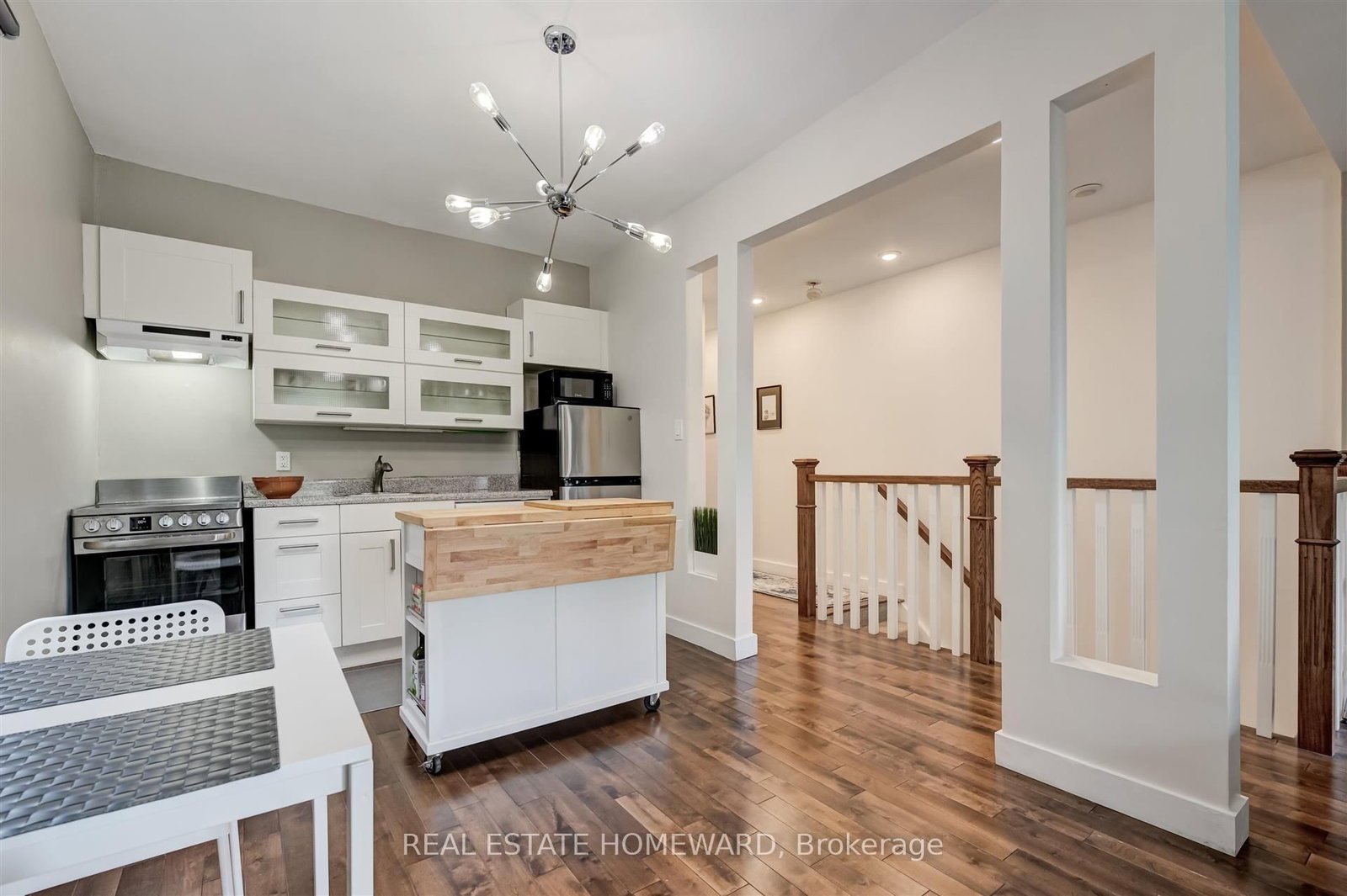 upper - 14 Ashdale Avenue, Toronto 2