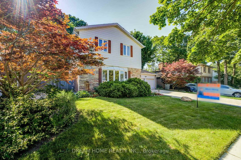 811 Huntingwood Drive