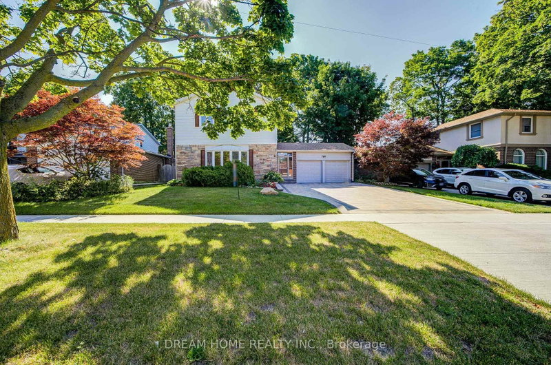 811 Huntingwood Drive