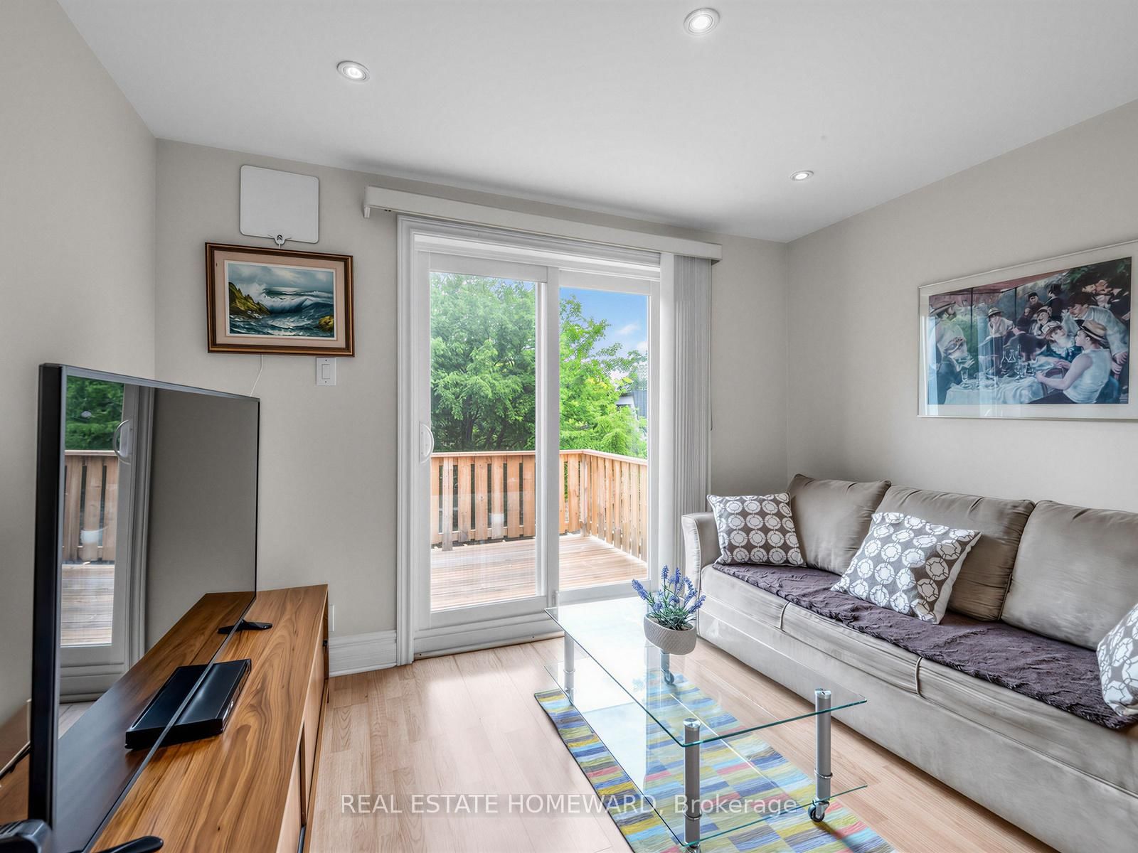 132 Woodmount Avenue • Toronto, ON photo 17