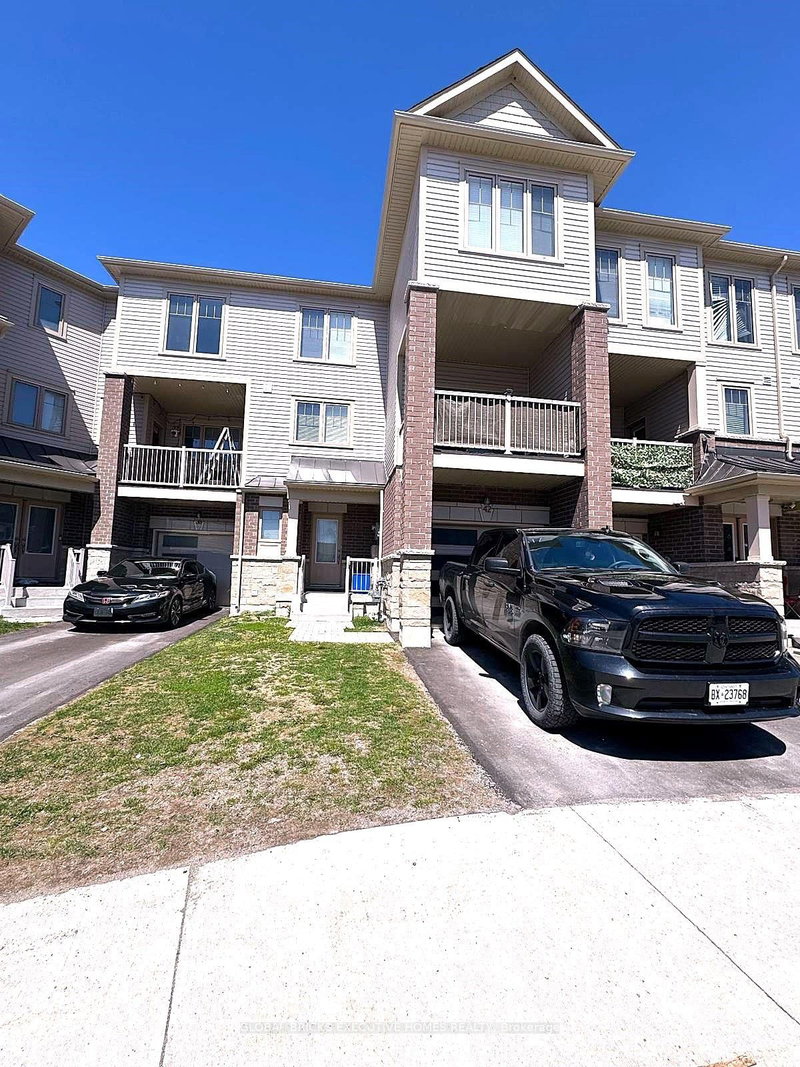 42 Ambereen Place E