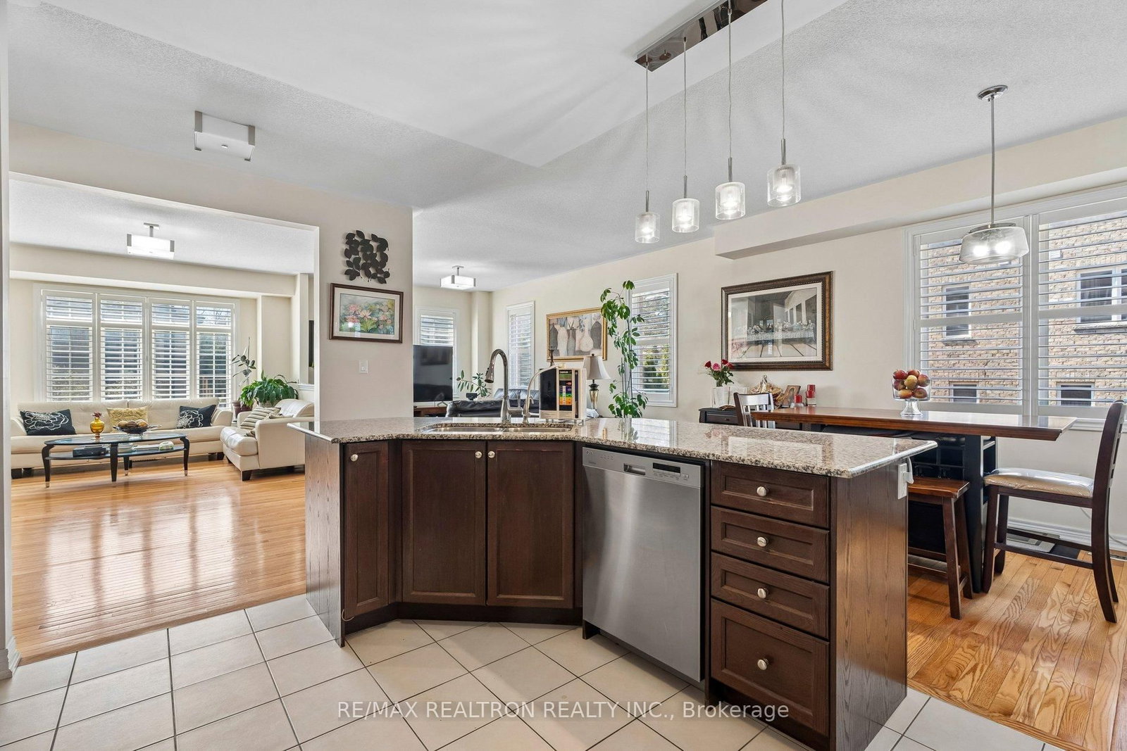 12 Dale Avenue • Toronto, ON photo 16