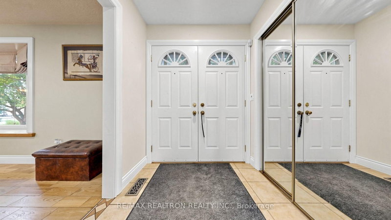 10 Rotherglen Ajax,ON L1S 6L6 — Photo 5
