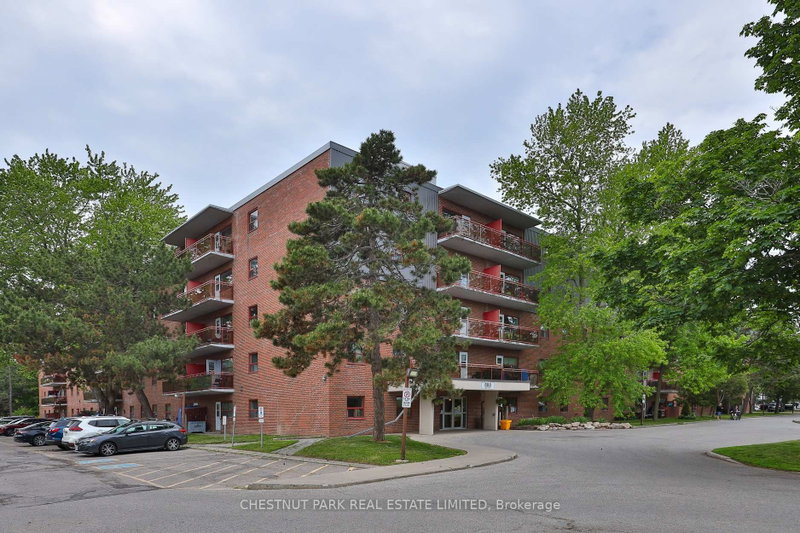 503 - 888 Glen Street