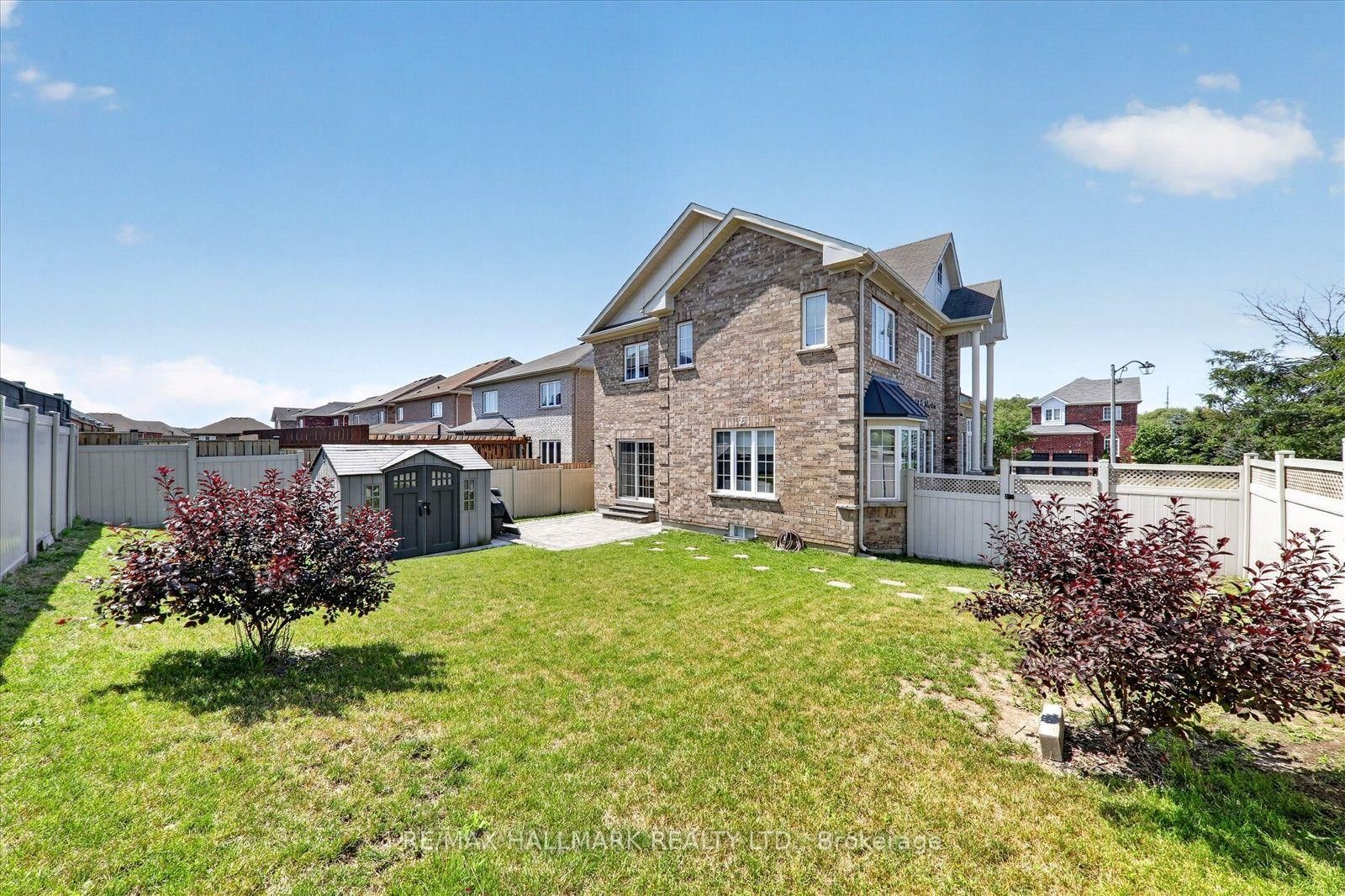 824 Black Cherry Drive • Oshawa, ON photo 36