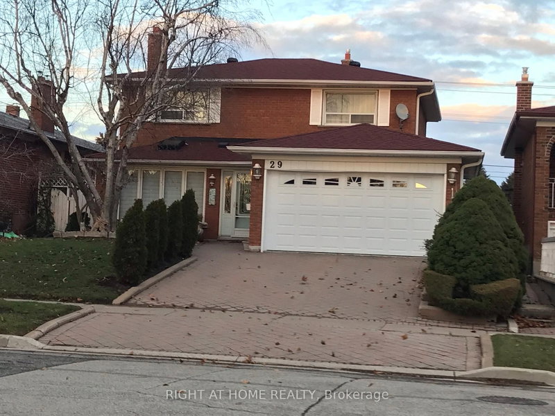 home for lease on 29 Brantford Drive