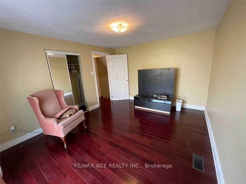 Lower - 40 Cavehill Crescent