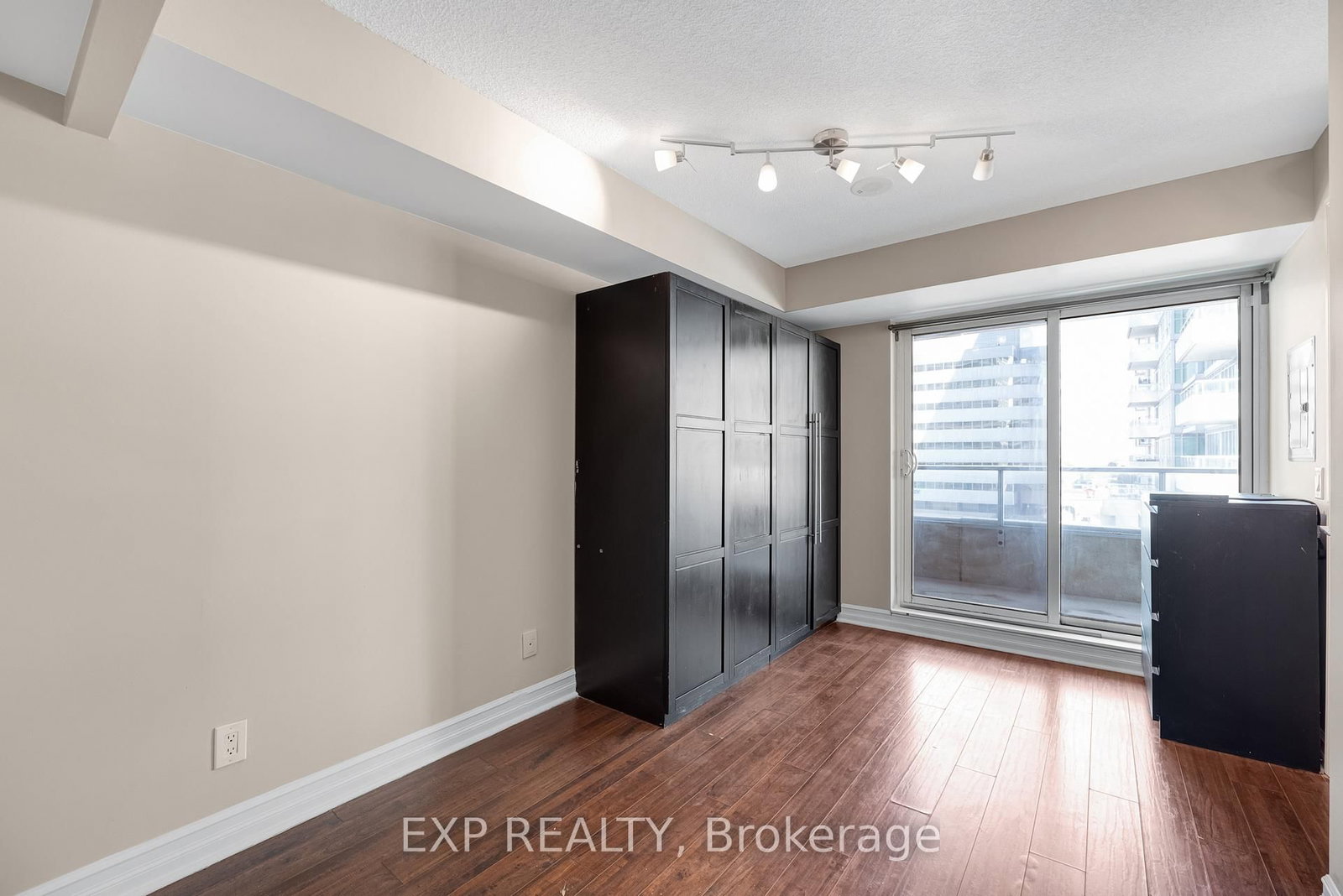 60 Town Centre Court • #407 • Toronto, ON photo 16