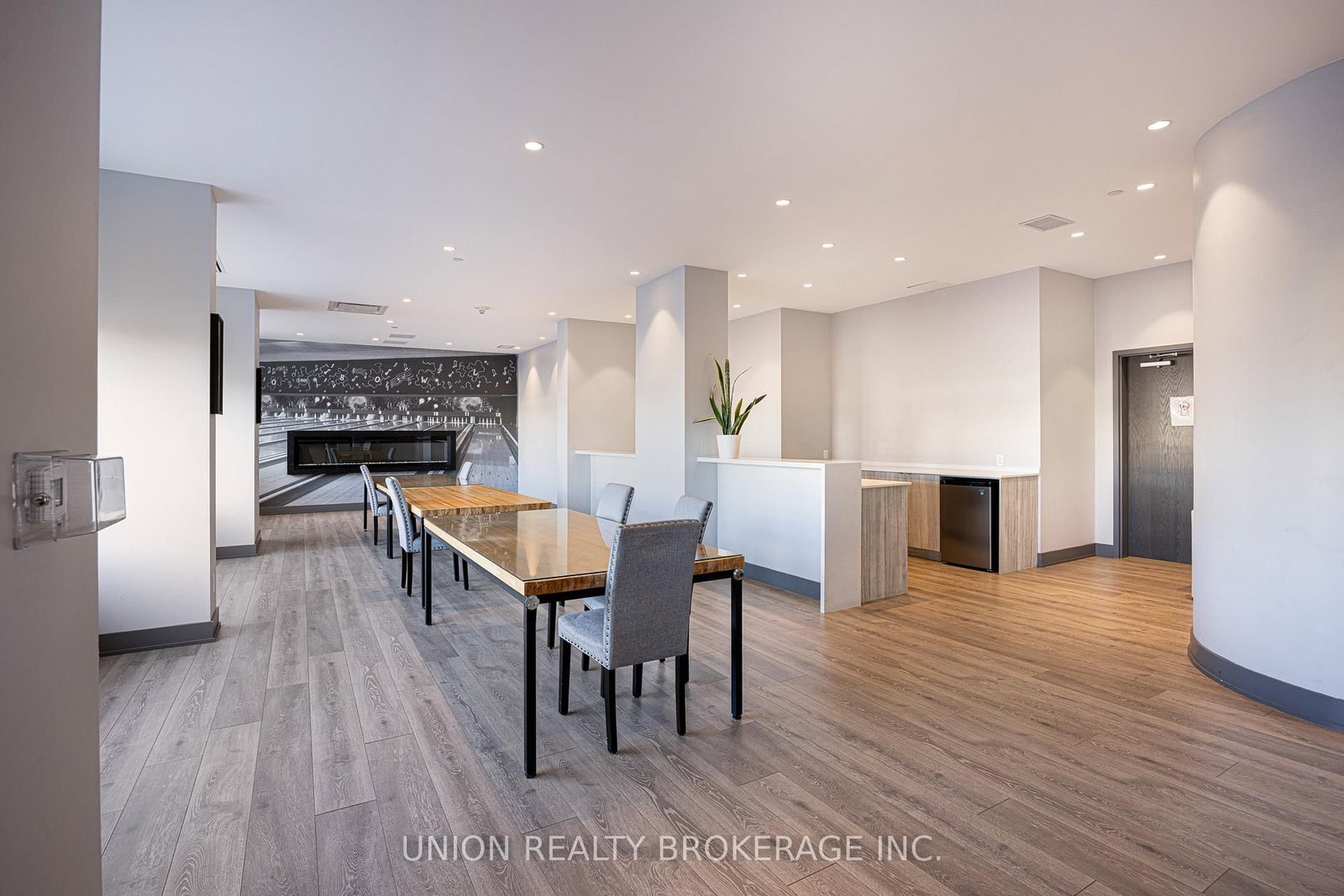 1401 O'Connor Drive • #217 • Toronto, ON photo 27