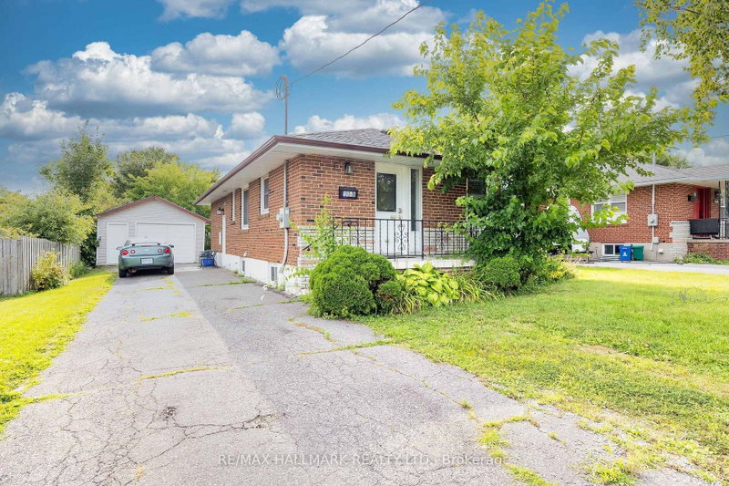 home for lease on Main-1118 Athol Street