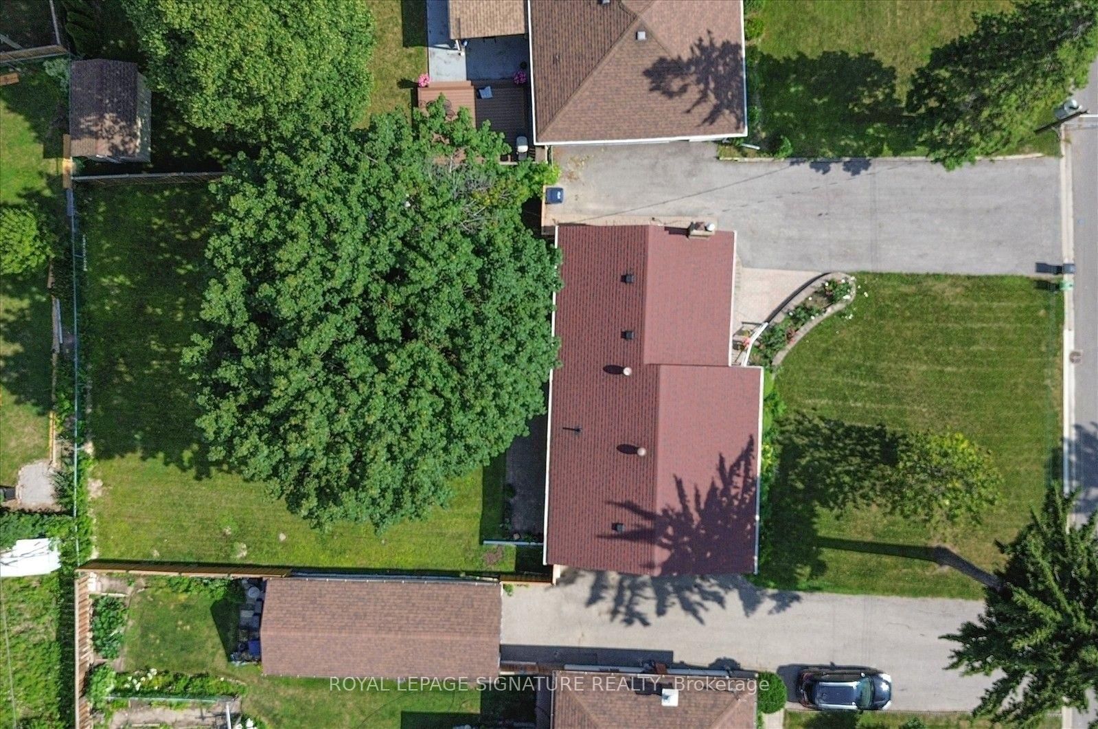 9 Lejune Road • Toronto, ON photo 8