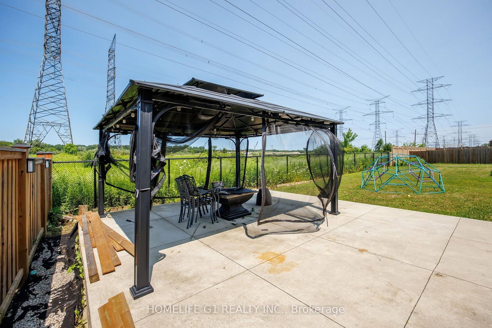 10 Hurst Drive • Ajax, ON photo 37