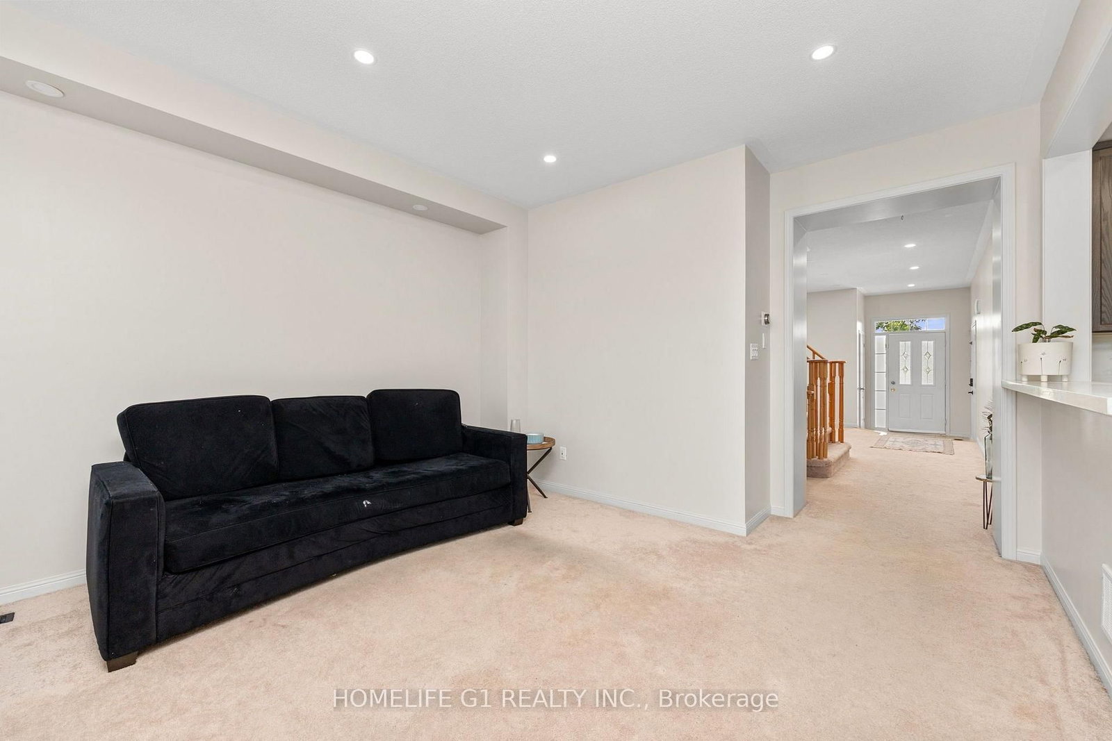 10 Hurst Drive • Ajax, ON photo 8