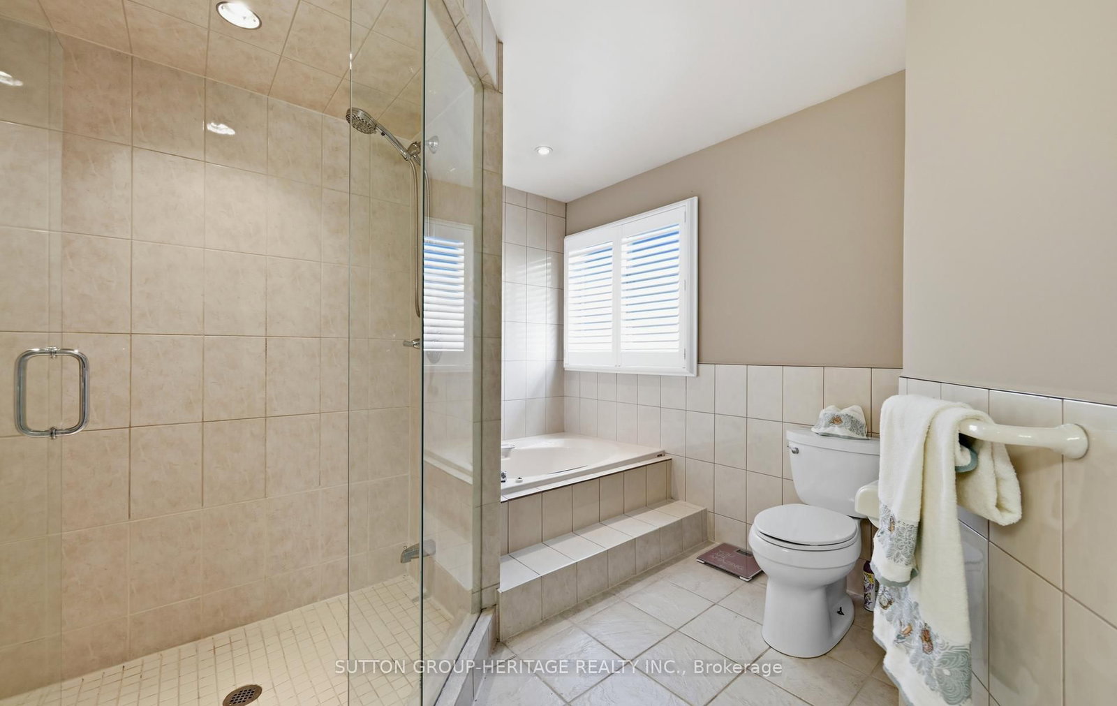 511 Driftwood Court • Pickering, ON photo 20