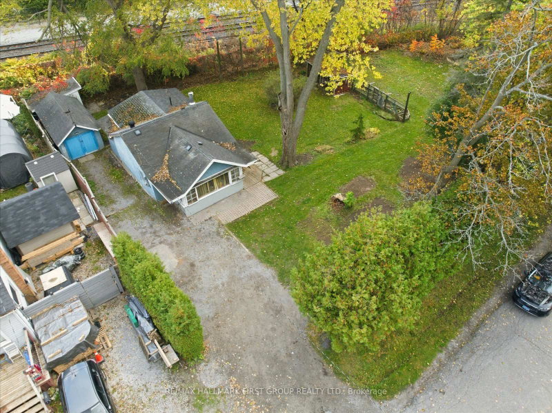313 Dyson Road