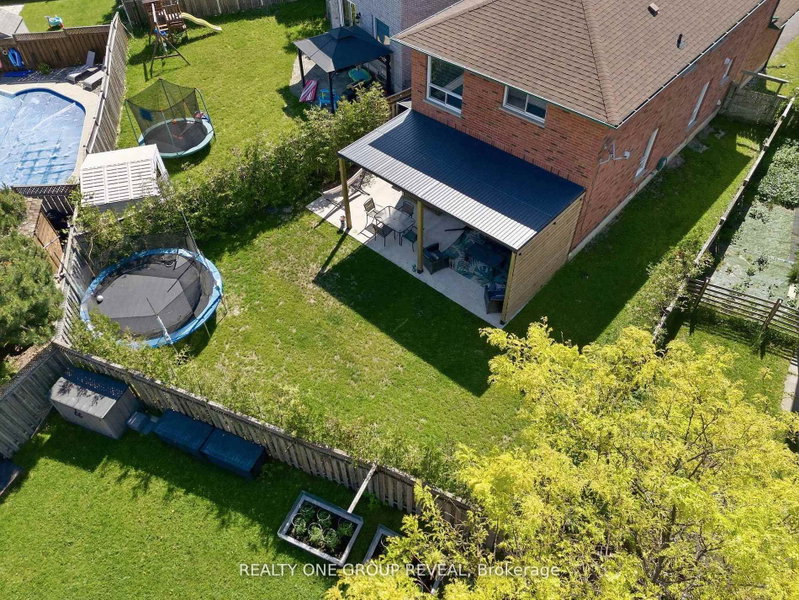 46 Fieldcrest Avenue