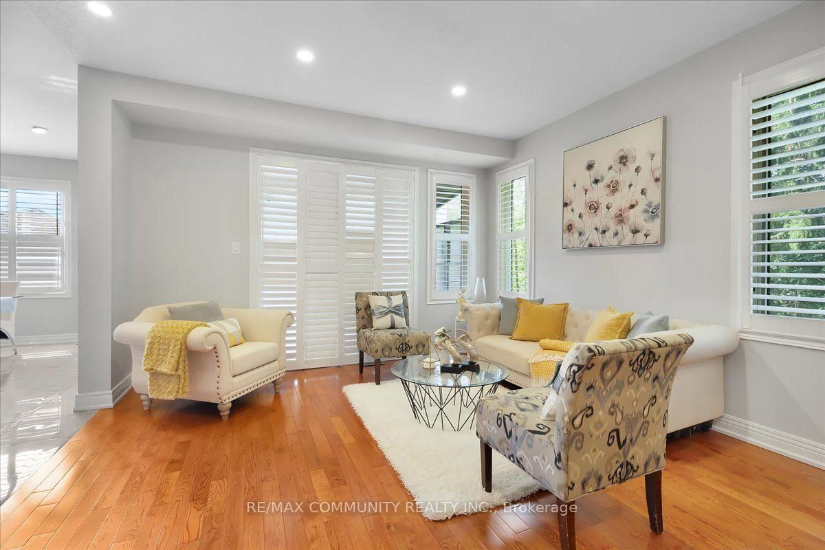 461 Rougewalk Drive • Pickering, ON photo 9
