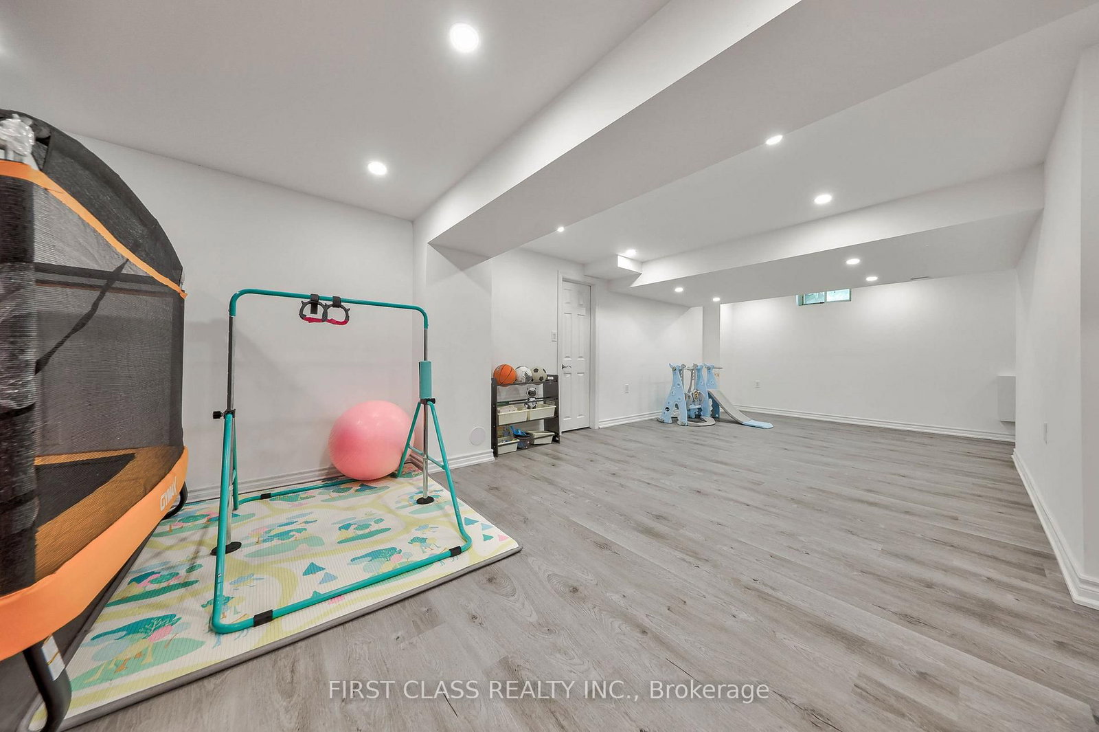 2511 Linwood Street • Pickering, ON photo 39