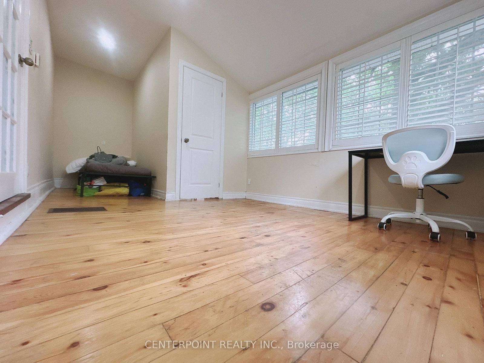 Apt 3 - 555 Military Trail, Toronto 3