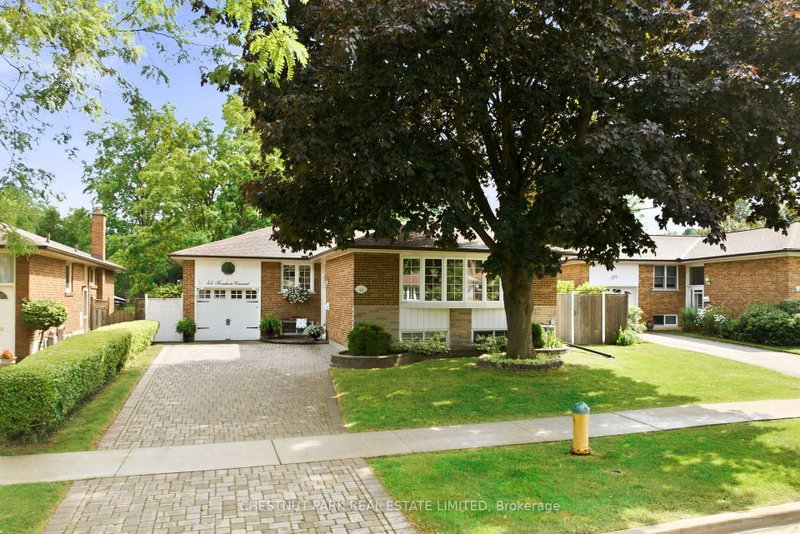 44 Fareham Crescent