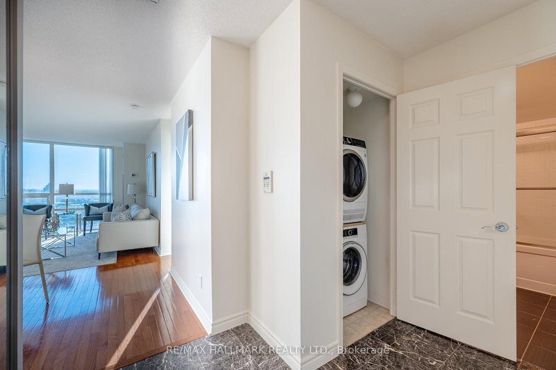 1705 - 88 Grangeway Avenue