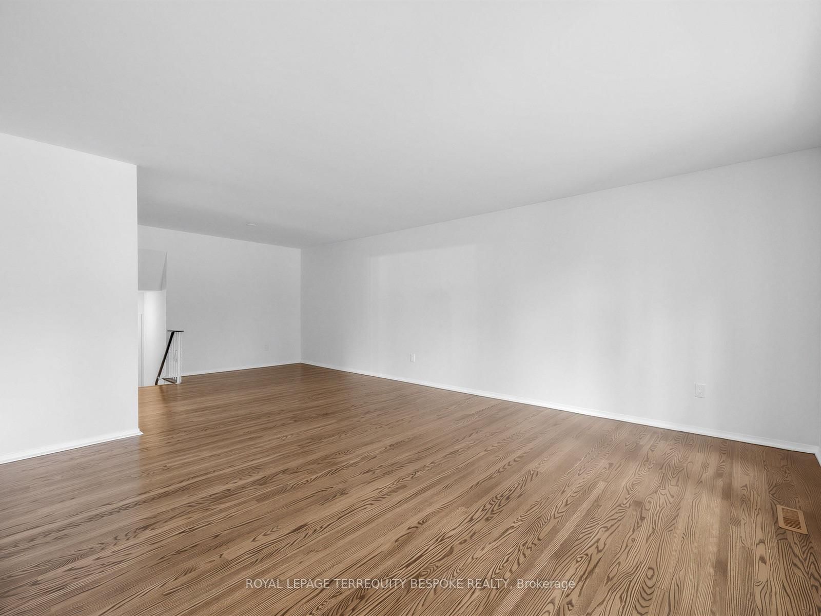 9 Midcroft Drive • Toronto, ON photo 9