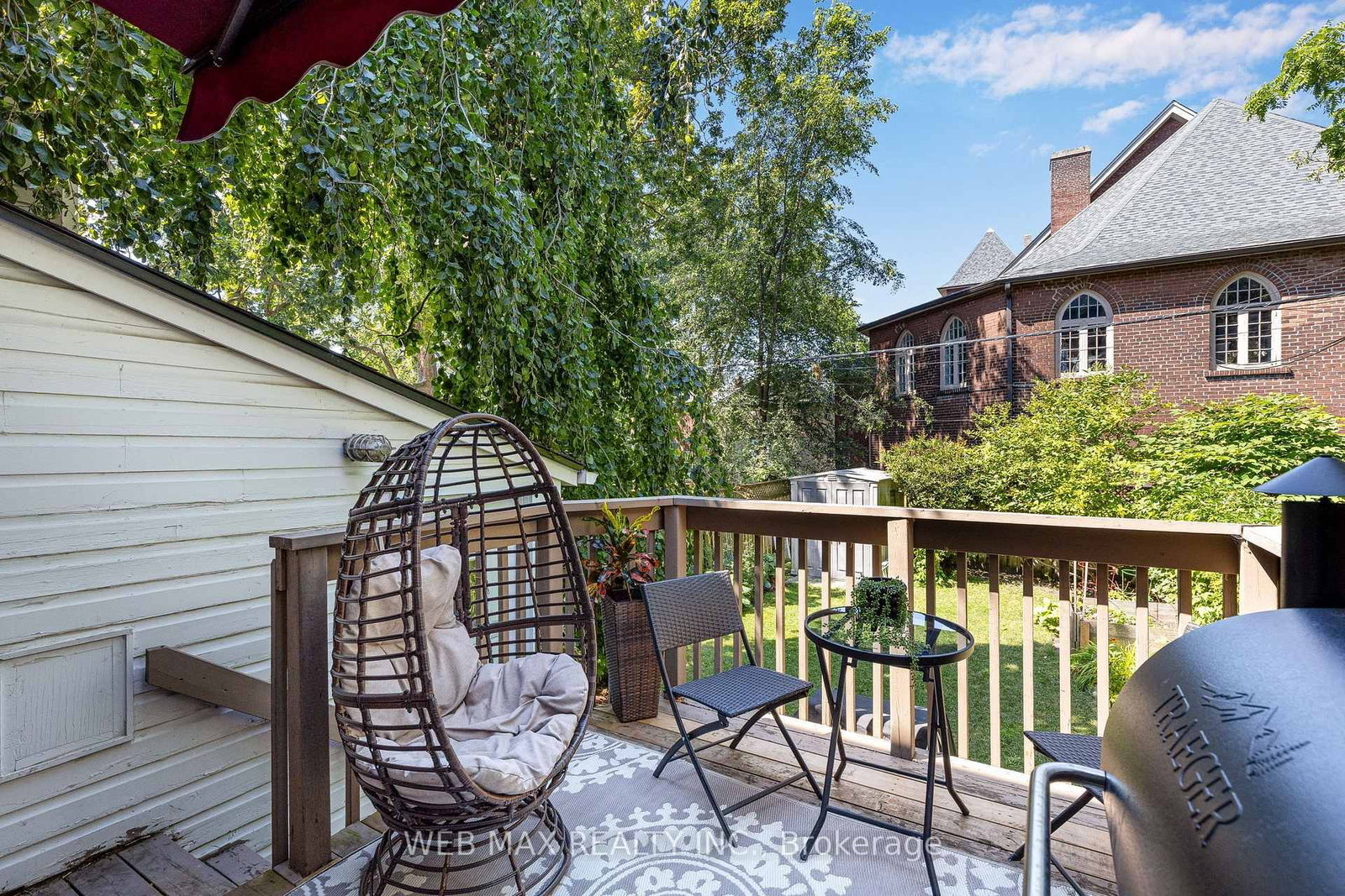18 Bellefair Avenue • Toronto, ON photo 15
