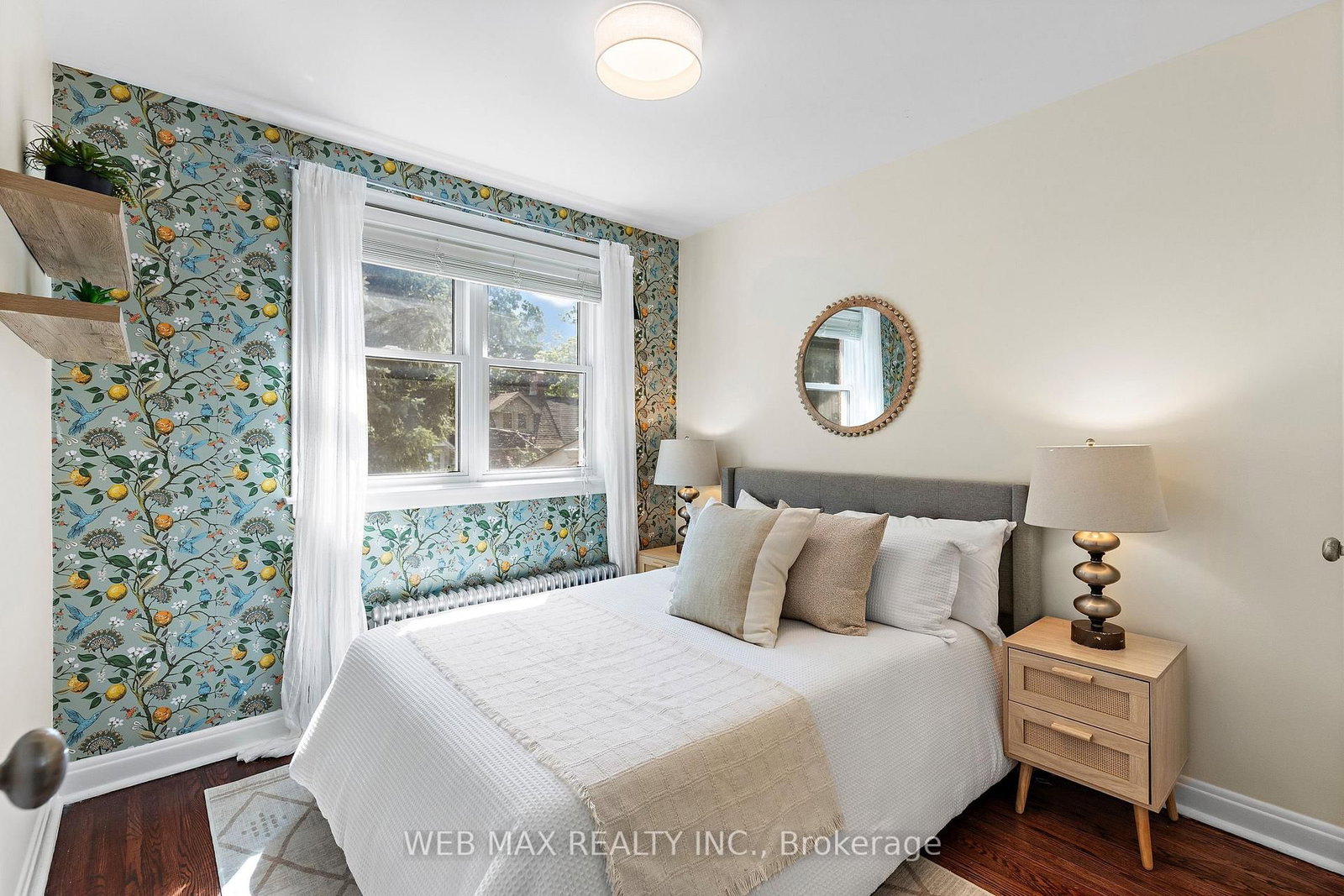 18 Bellefair Avenue • Toronto, ON photo 23