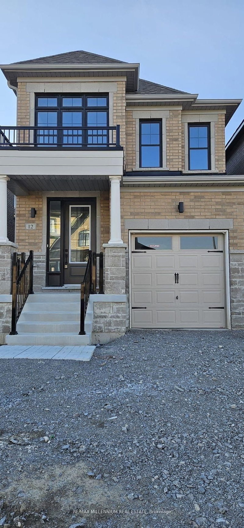 12 Deer Ridge Crescent