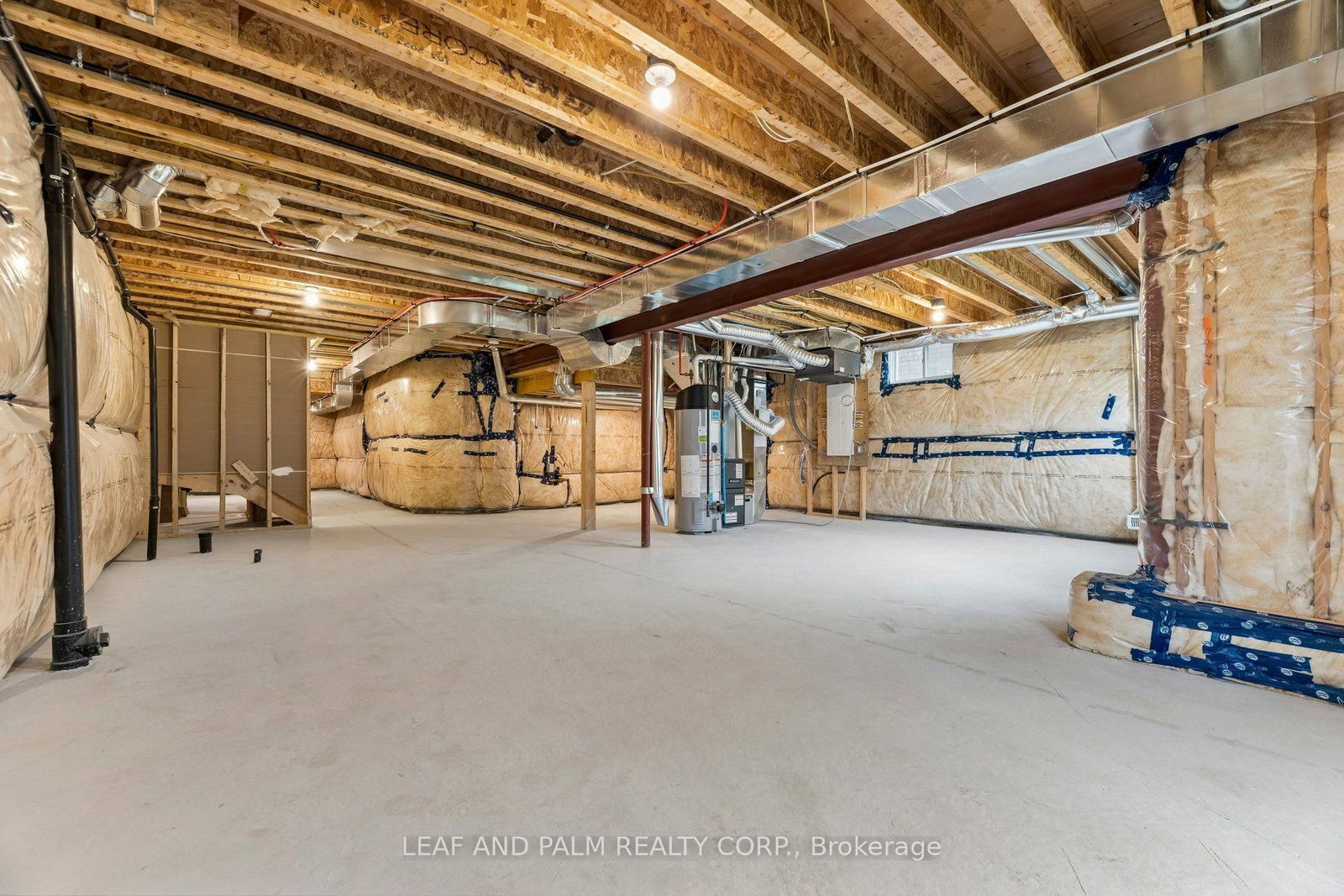 247 Flood Avenue • Clarington, ON photo 39