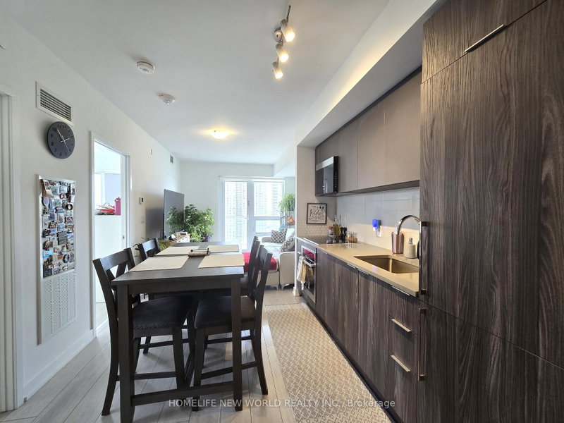 1206 - 2033 Kennedy Road
