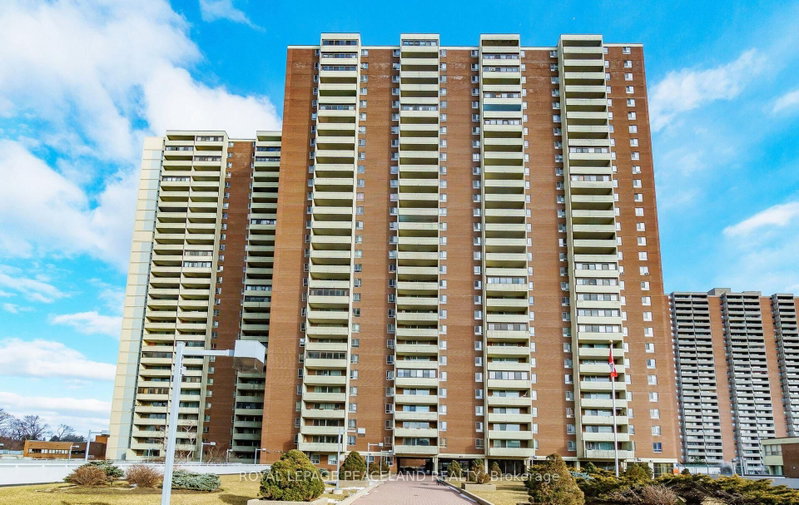 2410 - 5 Massey Square