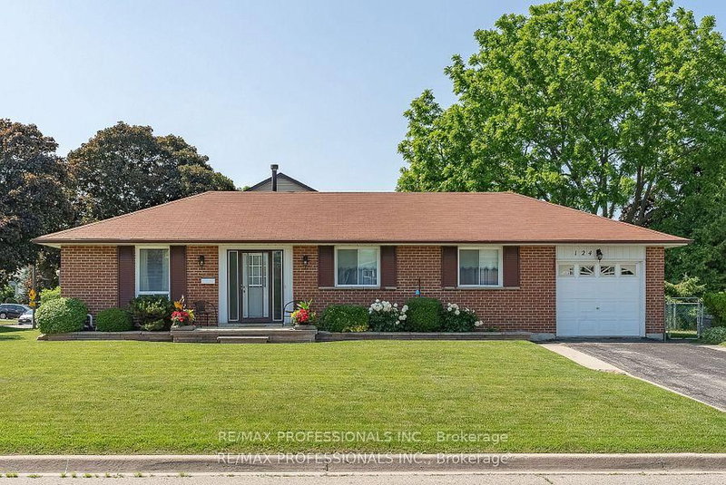Lower - 124 Panter Crescent