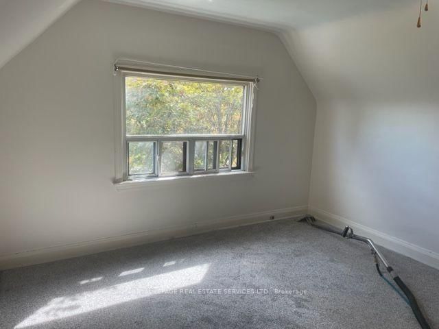 12 Coniston Road