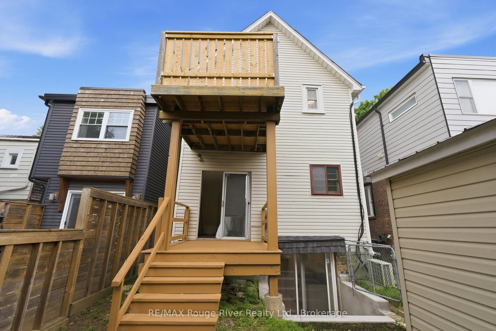 7 Heyworth Crescent • Toronto, ON photo 34