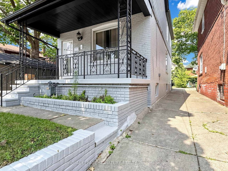 8 Harris Avenue