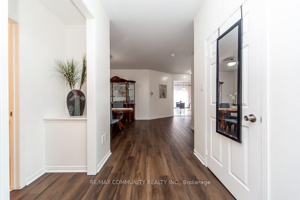 44 Haskell Avenue • Ajax, ON photo 10
