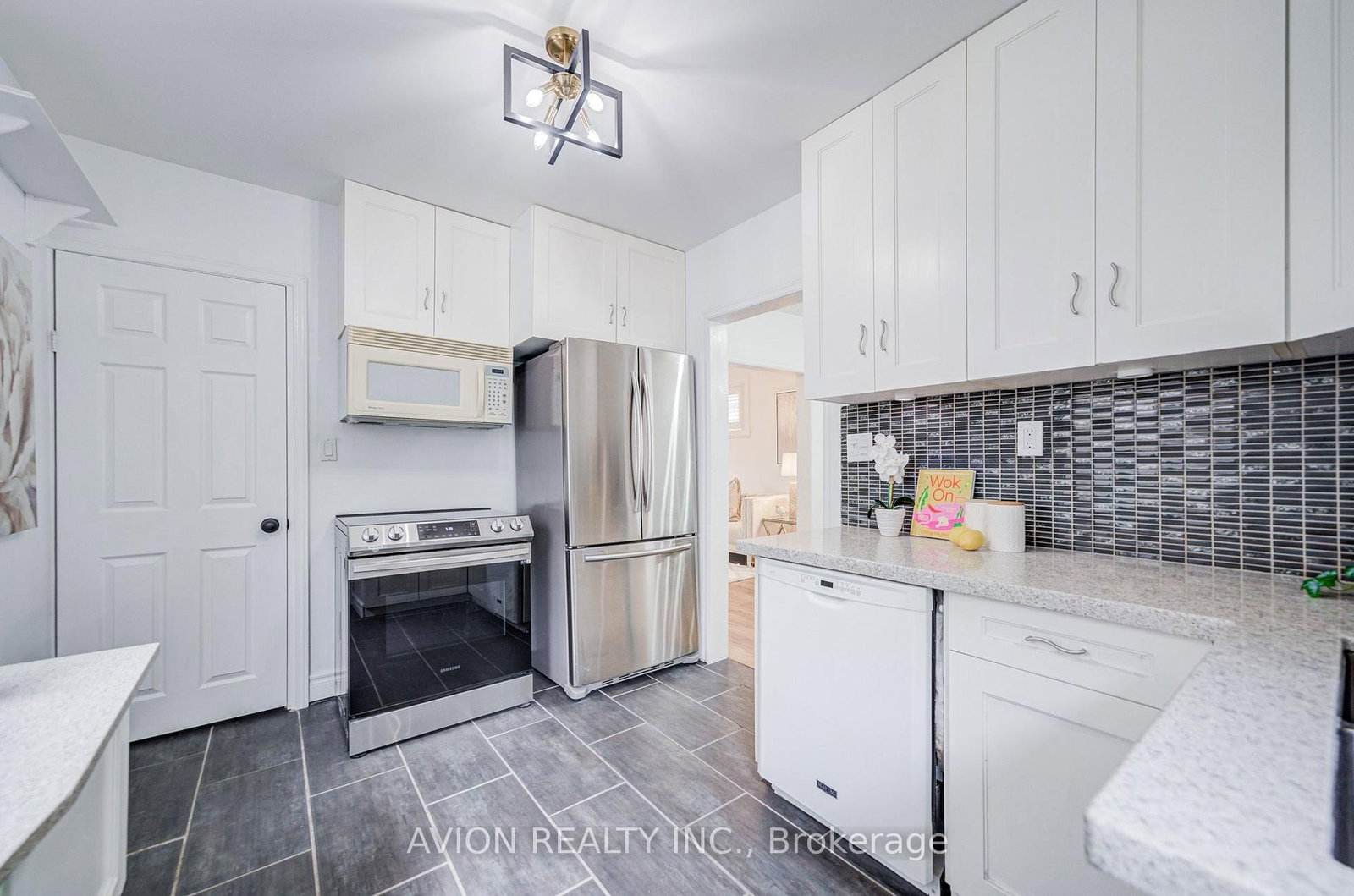 225 Clarke Street • Oshawa, ON photo 11