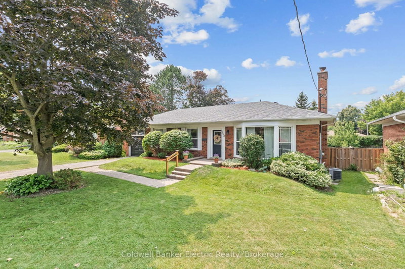 326 Cochrane Street
