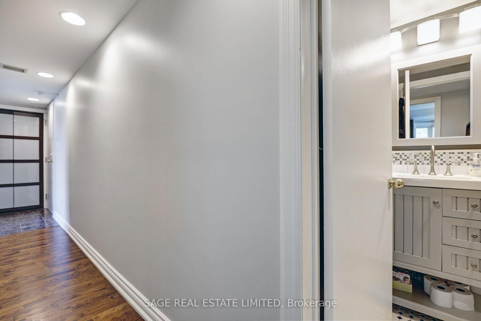 60 Kippendavie Avenue • #301 • Toronto, ON photo 19