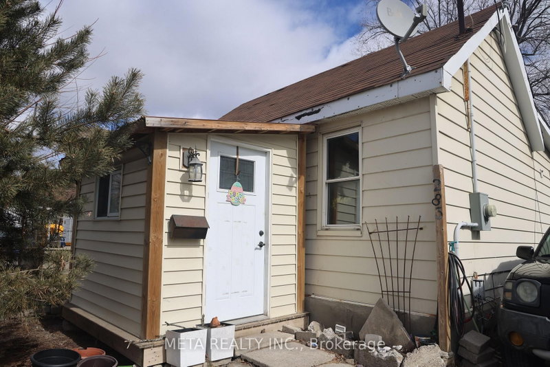 283 Park Road S