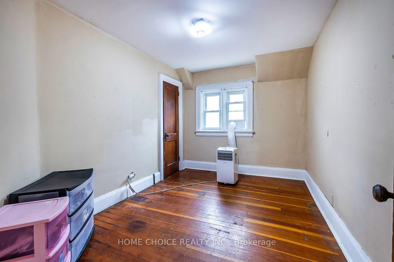 39 Burk Street • Oshawa, ON photo 21
