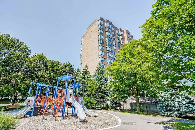 501 - 711 Rossland Road