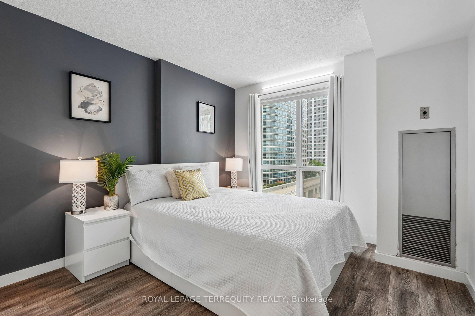 18 Lee Centre Drive • #906 • Toronto, ON photo 17