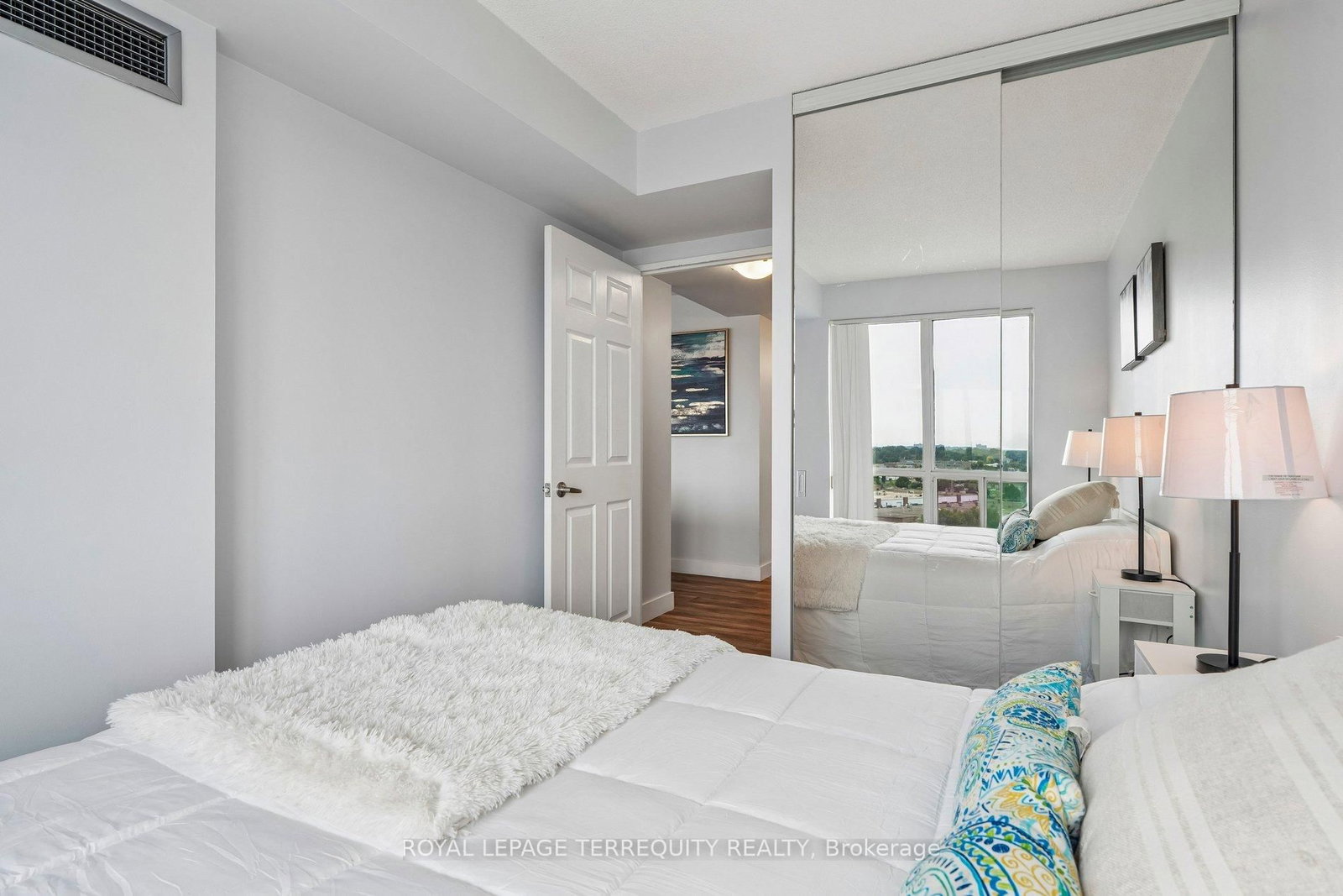 18 Lee Centre Drive • #906 • Toronto, ON photo 20