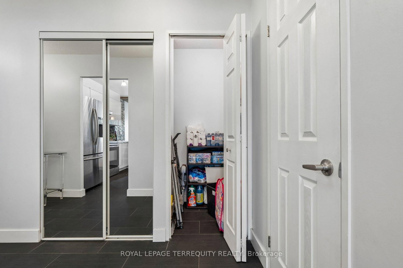 18 Lee Centre Drive • #906 • Toronto, ON photo 23
