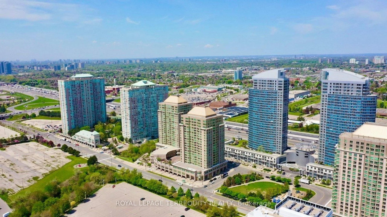 18 Lee Centre Drive • #906 • Toronto, ON photo 4