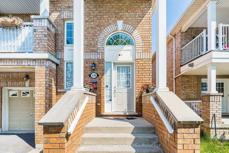 139 Oceanpearl Crescent