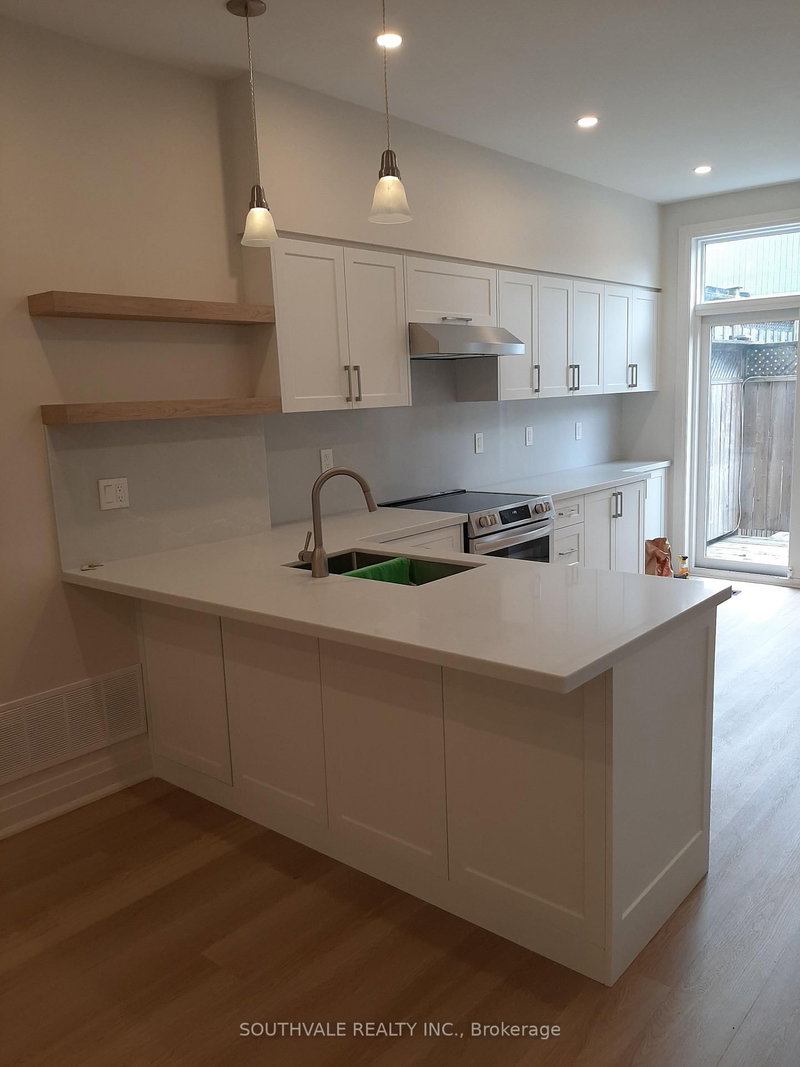 19 Macphail Avenue