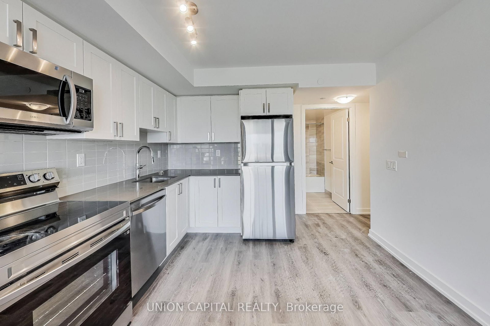 1435 Celebration Drive • #415 • Pickering, ON photo 12